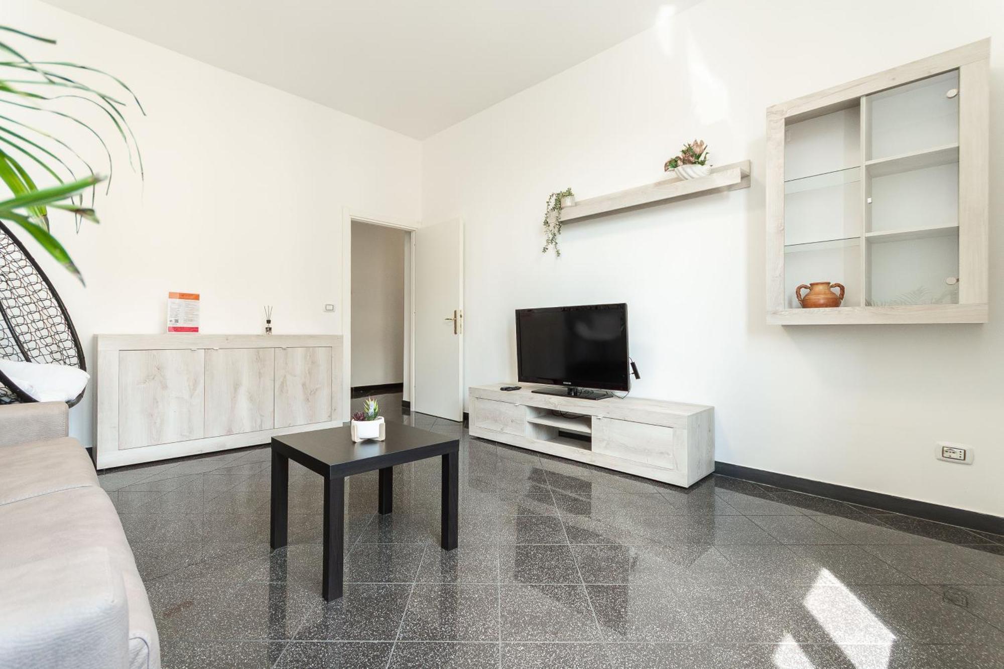 Cozy Apartment, 400m From Beaches And Sea Apartment Genua