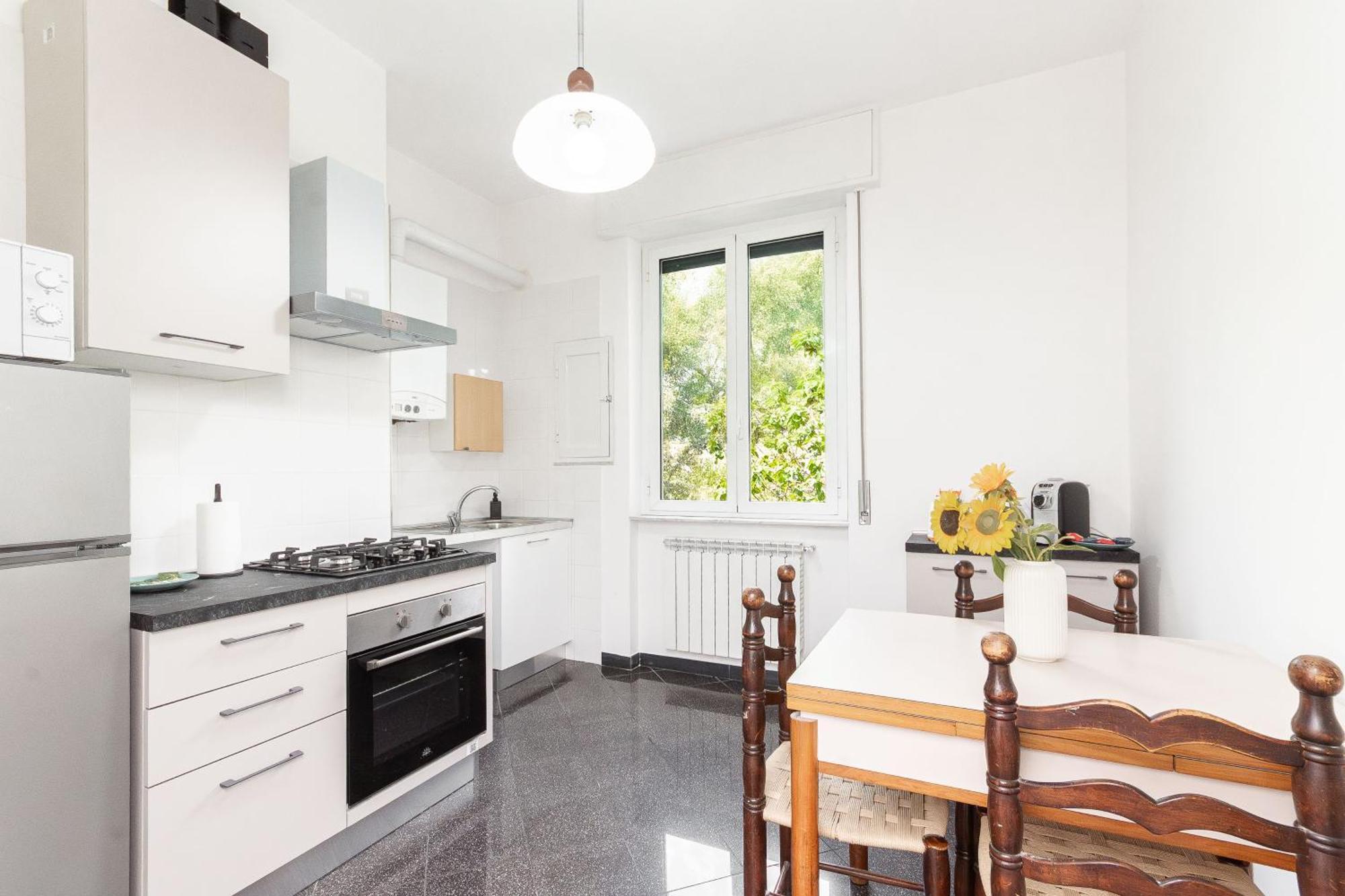 Cozy Apartment, 400m From Beaches And Sea Genua